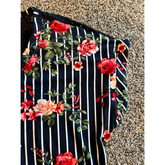 Bobbie & Brooks Women's‎ Navy Blue/white red roses short sleeve dress size large - Picture 7 of 12